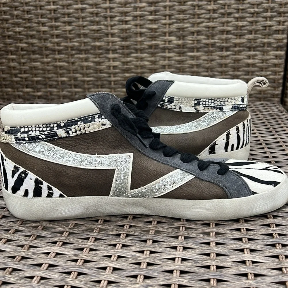 Gianni Bini Women's Zebra & Snake Print High-Top Sneakers Silver Glitter‎ Detail